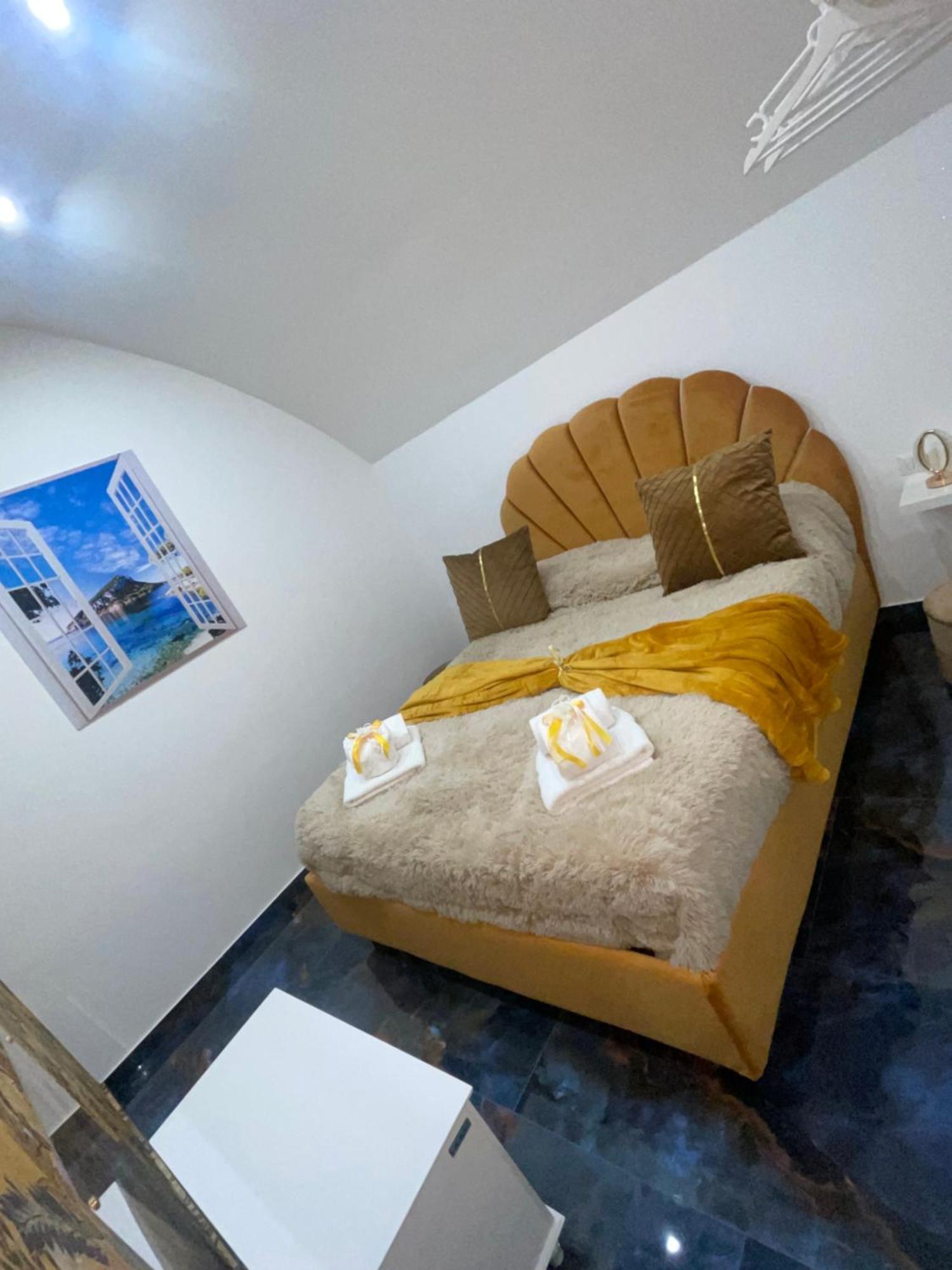 Alex Mary Home Napoli Eksteriør bilde